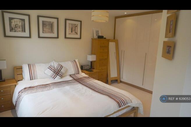 Bedroom1-3