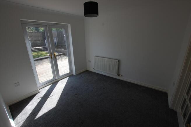 4 bed Detached to rent Image 4