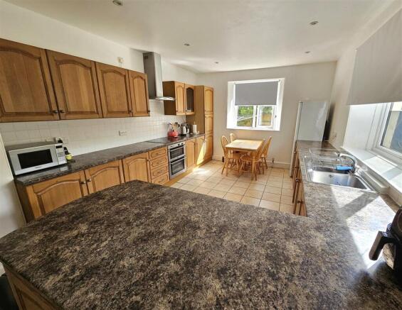 Kitchen Breakfast Room.jpg