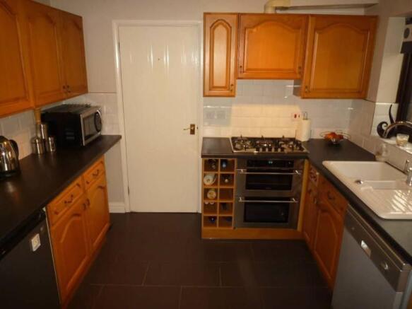 FURTHER KITCHEN PHOTO