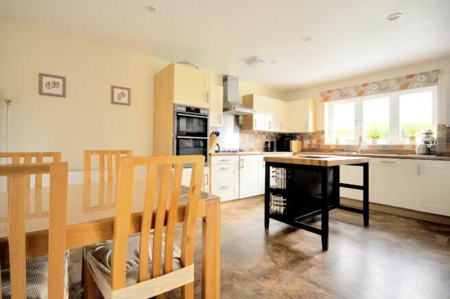 Kitchen / breakfast room