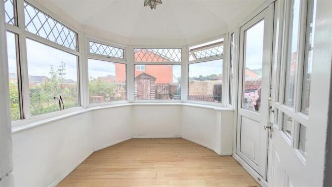 3 bed Terraced to rent Image 11