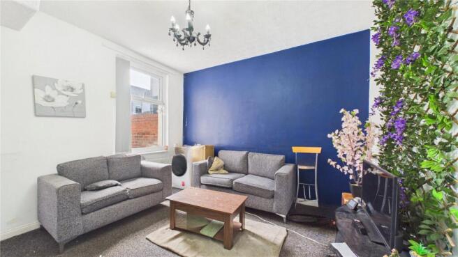 4 bed Terraced for sale Image 2