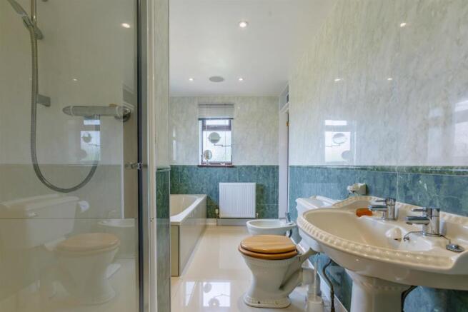 8474313-interior29v2.jpg