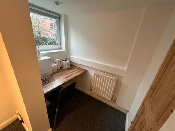 3 bed End of Terrace to rent Image 4