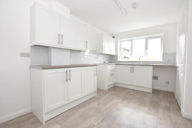 Kitchen 1.JPG