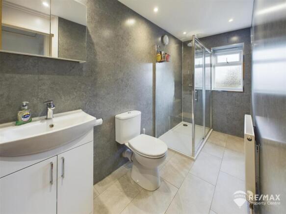 Shower Room.jpg