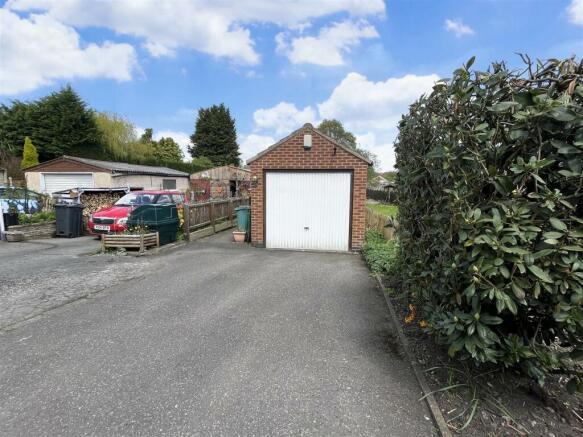 Detached Garage