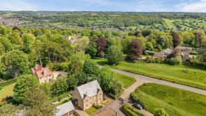 9, Amberley Ridge, Bear Hill To Moor Court, Rodborough Common, Stroud GL5 5DB