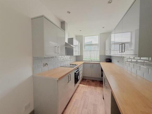 1 bed Terraced for sale Image 2