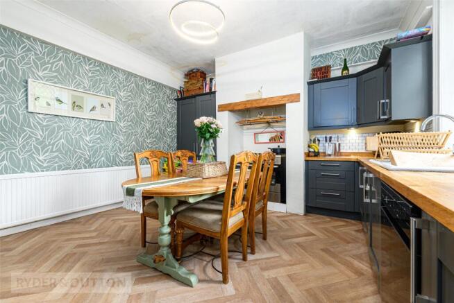 3 bed Detached for sale Image 5