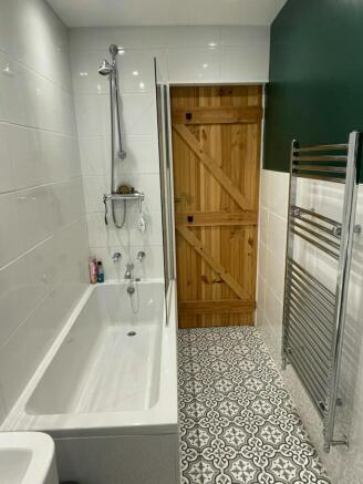 Photo 9