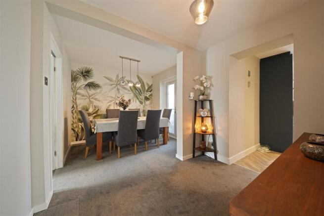 3 bed Detached for sale Image 9