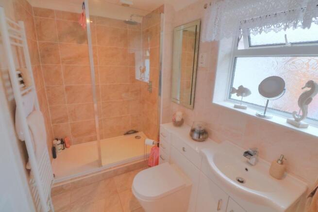 Family Shower Room