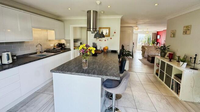 Kitchen family ro...