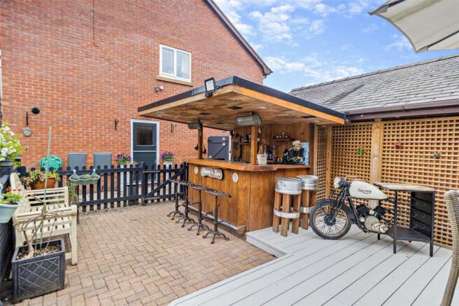 Garden Bar