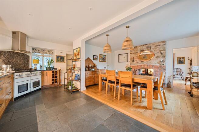 Ermebridge Kitchen Dining..jpg