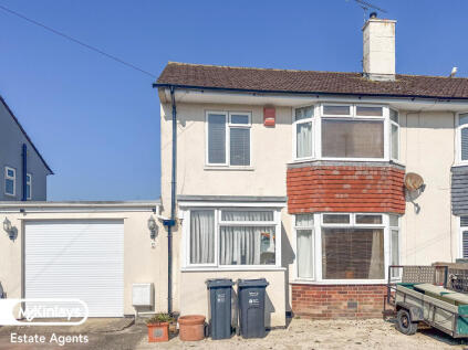 Move-In Ready 3-Bedroom Family Home in Horner Road, Taunton