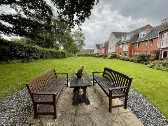 Holland Court (37).jpeg