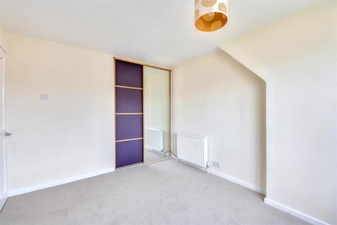 Bedroom 1_2.jpeg