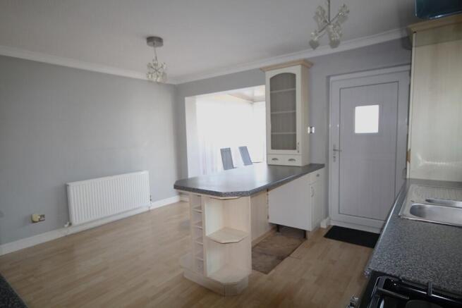 Uplands Avenue, Connah's Quay photo 5