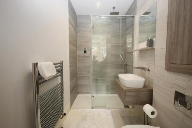 Ensuite