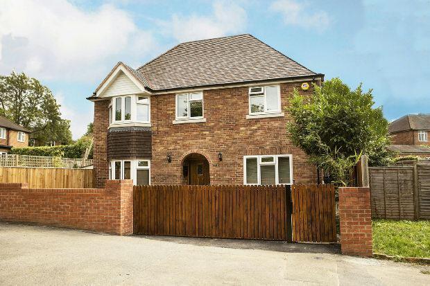 3/4 bedroom Detached
