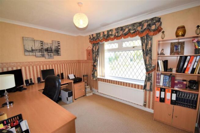 Study/Bedroom 5
