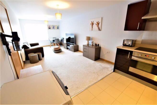 Lounge/Kitchen