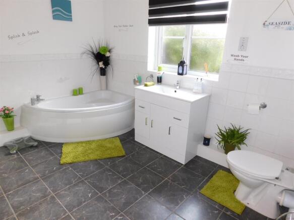 Bathroom x2