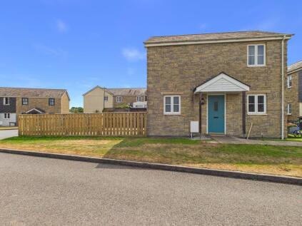 Connor Downs, Hayle - A delightful three bedroom home with parking
