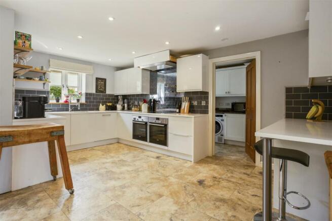 Eastington House 322709 08.jpg