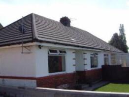 2, Bungalow, Church Avenue, Linthwaite, Huddersfield HD7 5RH