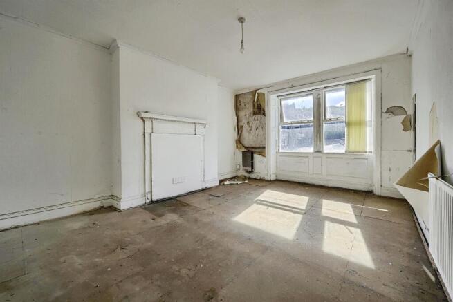 4 bed Terraced for sale Image 7