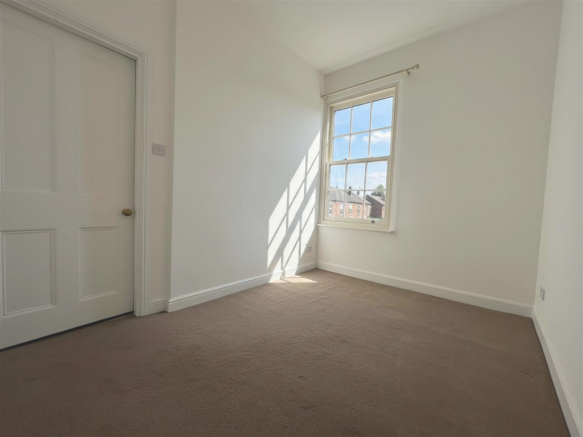 2 bed Terraced for sale Image 5