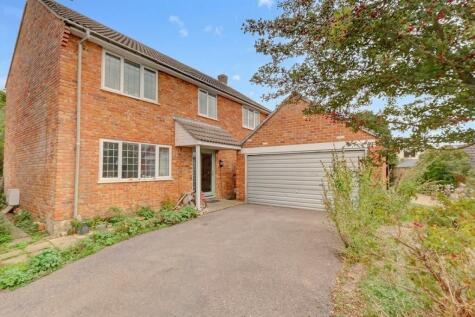 Silver Birch Drive, Lacey Green, Princes Risborough, Buckinghamshire, HP27