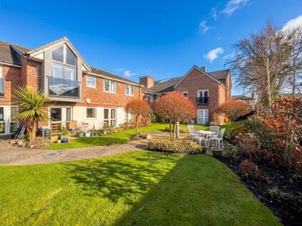 County Road, Ormskirk, L39