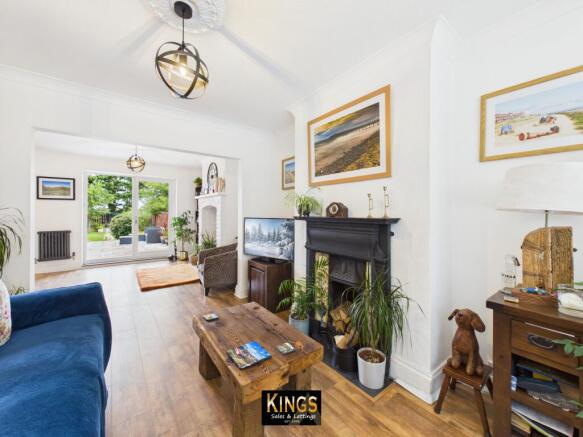 3 bed Semi-Detached for sale Image 5