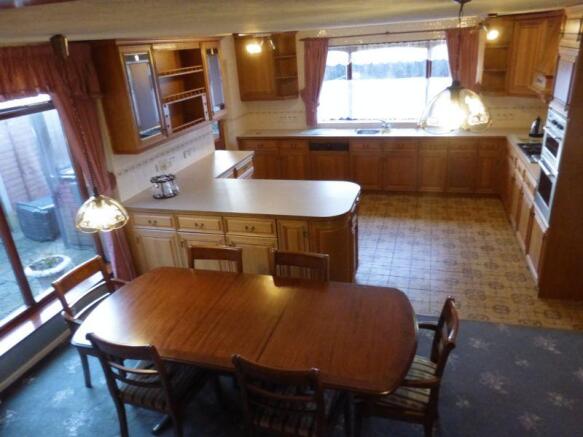 Open Plan Dini...