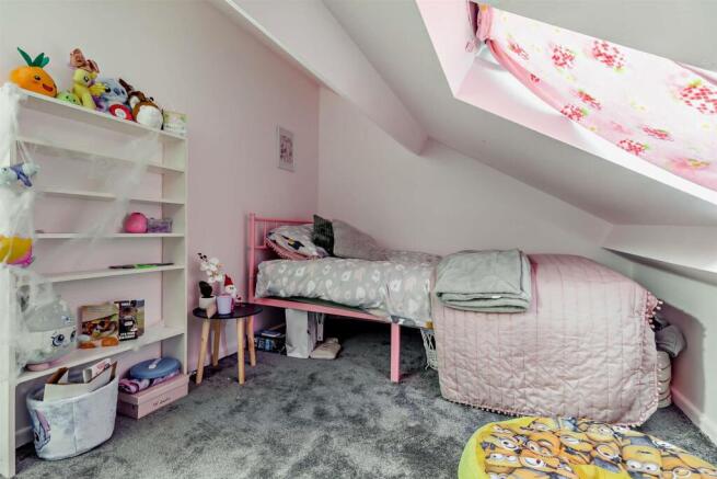 3 bed Terraced for sale Image 7