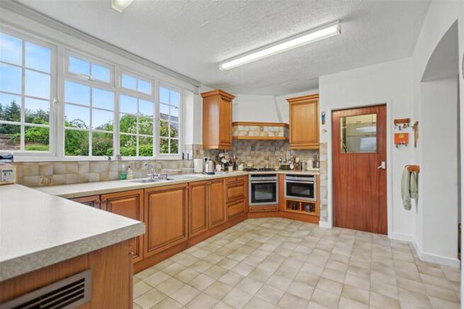Kitchen Diner_1.jpeg