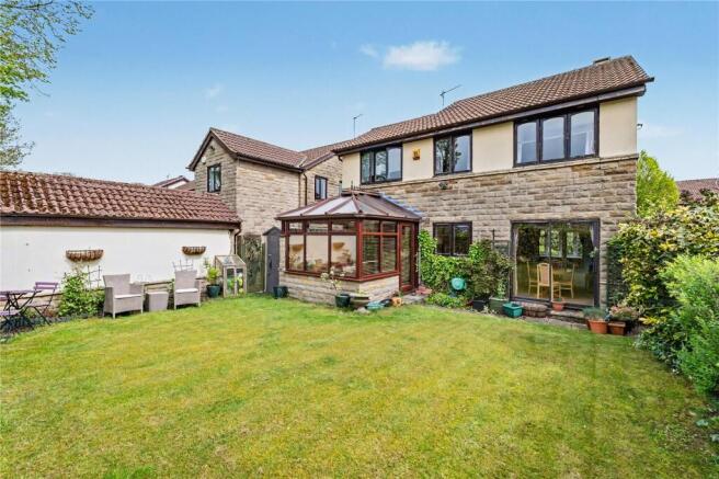 4 bed Detached for sale Image 9