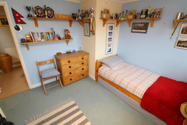 25 Bed 3.JPG