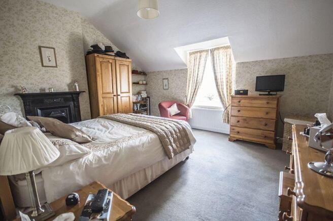 MASTER BEDROOM1
