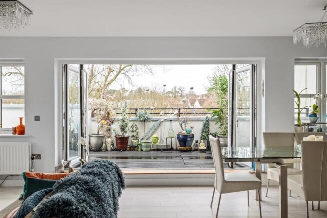 14 Bentham House-21.jpg