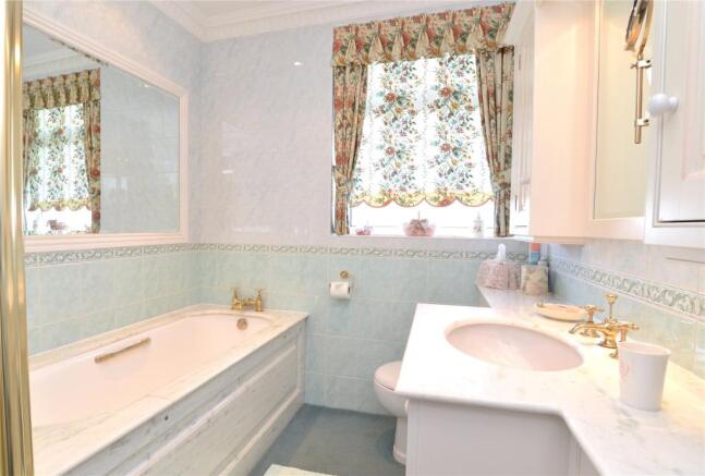 House Bahroom