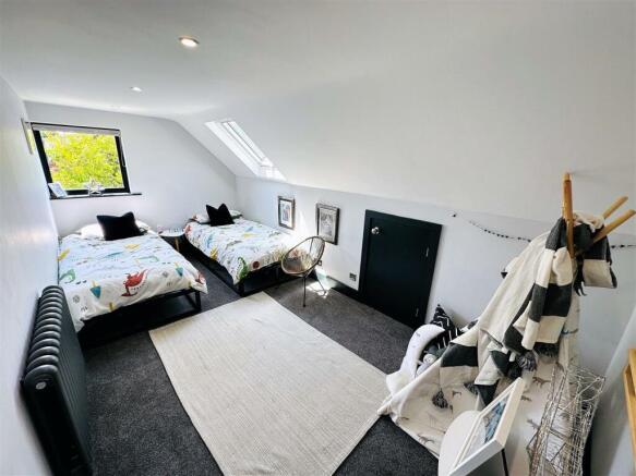bedroom4.jpg