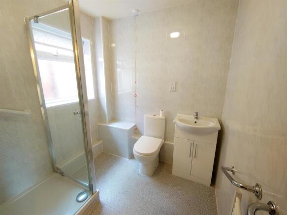 Shower Room.jpg