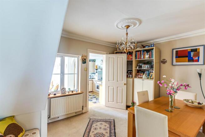4. Dining Room.jpg