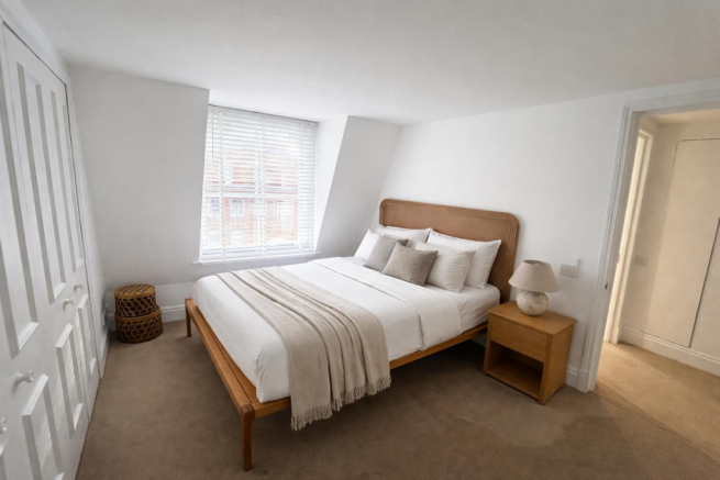 Serene Scandinavian bedroom design (002).png